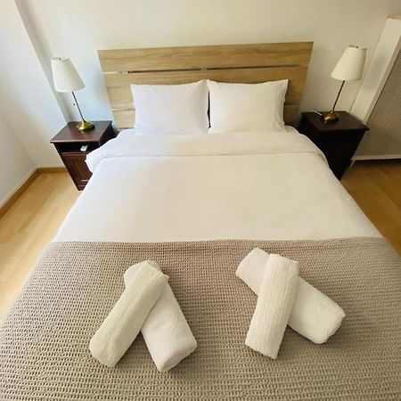 Lovely Apartment In The Heart Of Афины Экстерьер фото