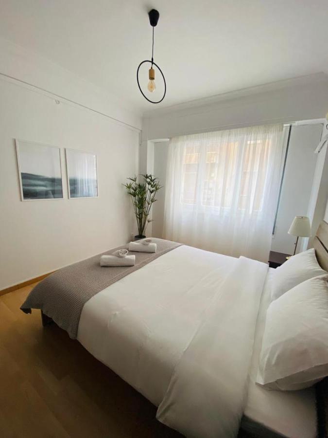 Lovely Apartment In The Heart Of Афины Экстерьер фото